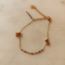 Afbeelding in Gallery-weergave laden, Armbandjes customized met lettertjes