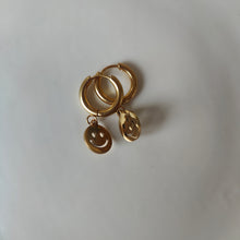 Afbeelding in Gallery-weergave laden, Oorbellen smiley
