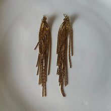 Afbeelding in Gallery-weergave laden, Oorbellen trosjes
