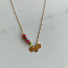 Afbeelding in Gallery-weergave laden, Kettinkje customized met kleurtjes
