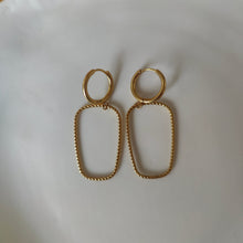 Afbeelding in Gallery-weergave laden, Oorbellen funkie hoops
