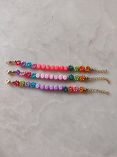 Afbeelding in Gallery-weergave laden, Armbandje customized bloemetjes
