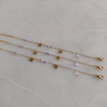 Afbeelding in Gallery-weergave laden, Armbandjes customized ronde bedeltjes lila (1stuk)
